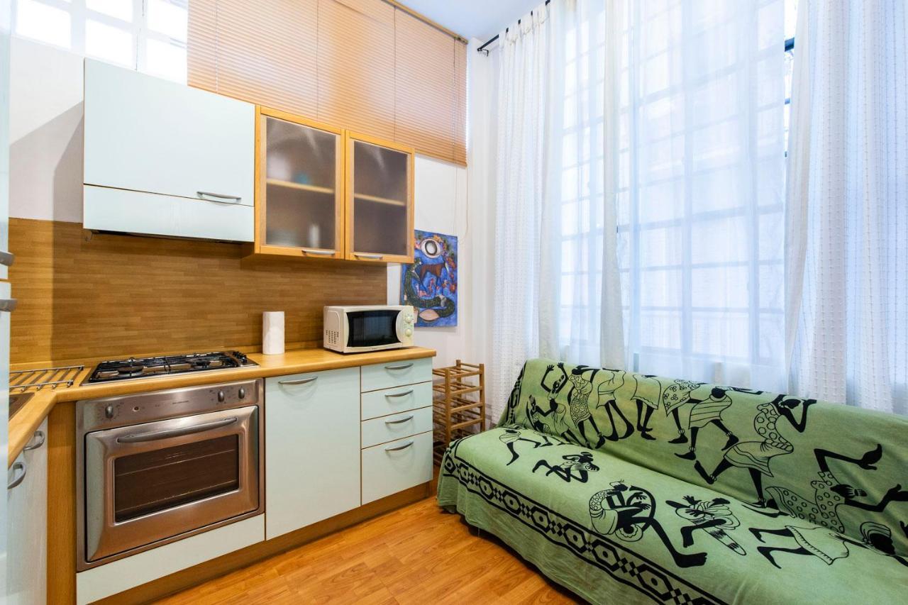 Extensive Terrace Navigli Toy Artistic Apartment Milano Exterior foto