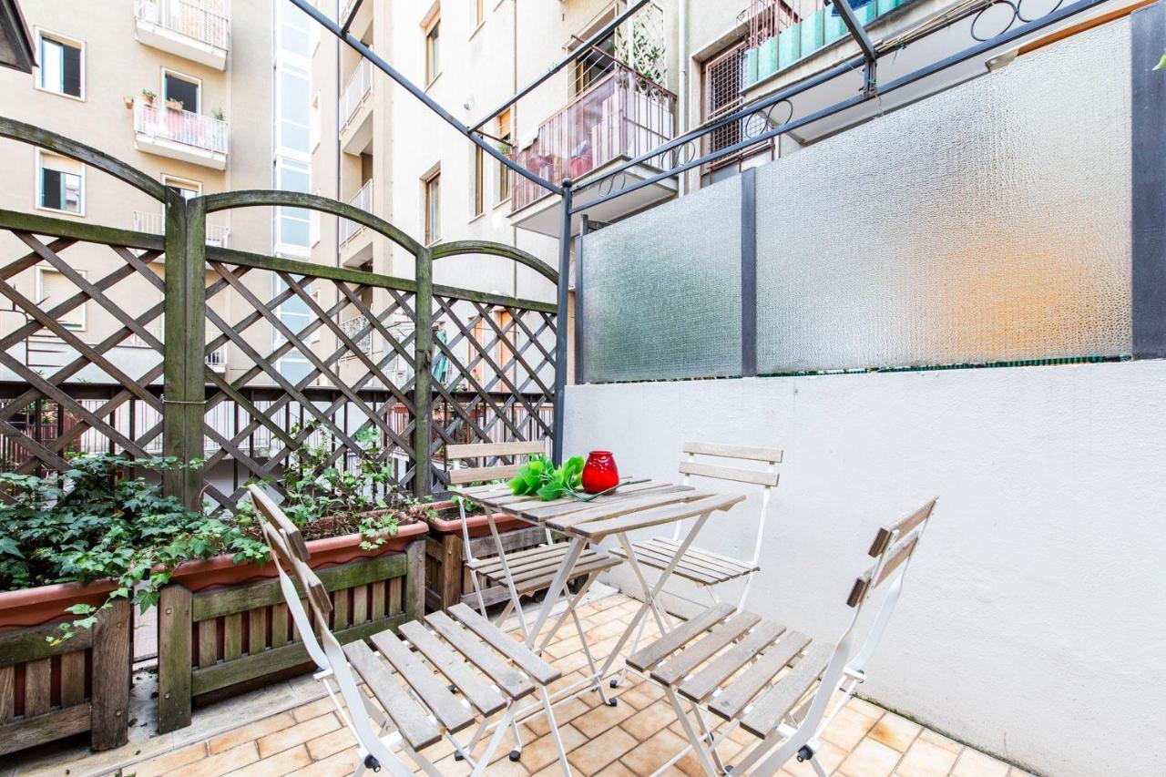 Extensive Terrace Navigli Toy Artistic Apartment Milano Exterior foto