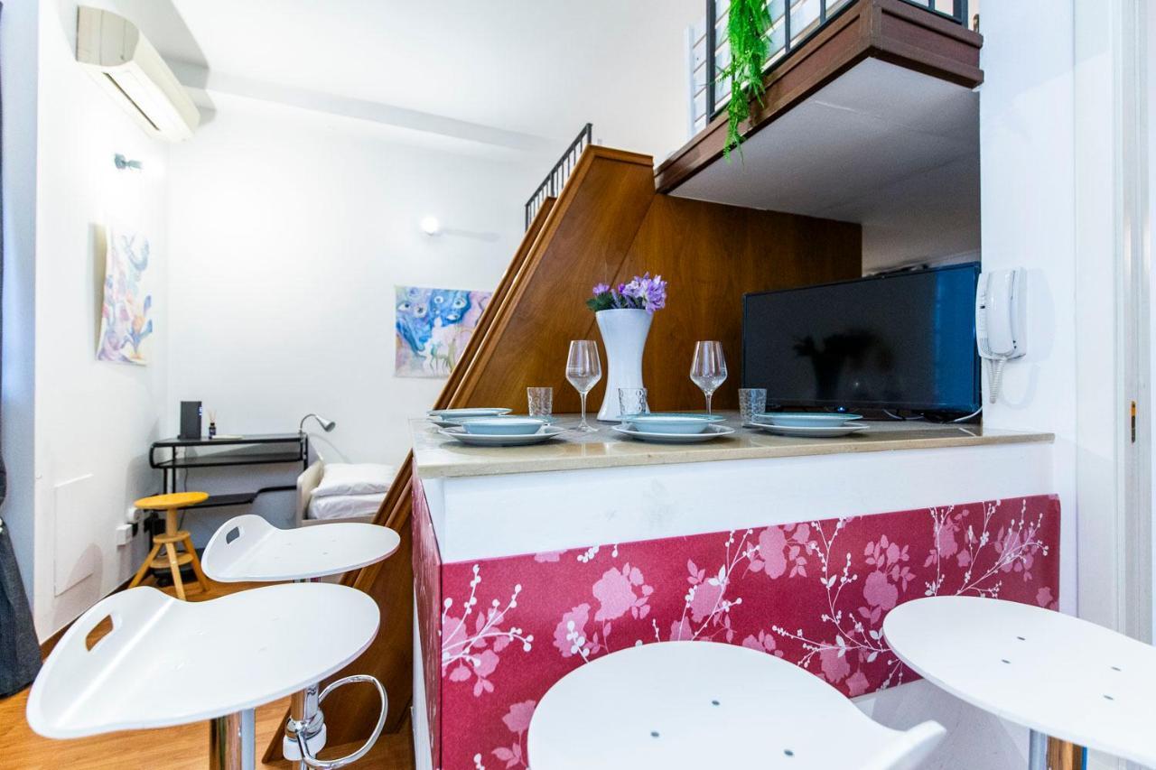 Extensive Terrace Navigli Toy Artistic Apartment Milano Exterior foto