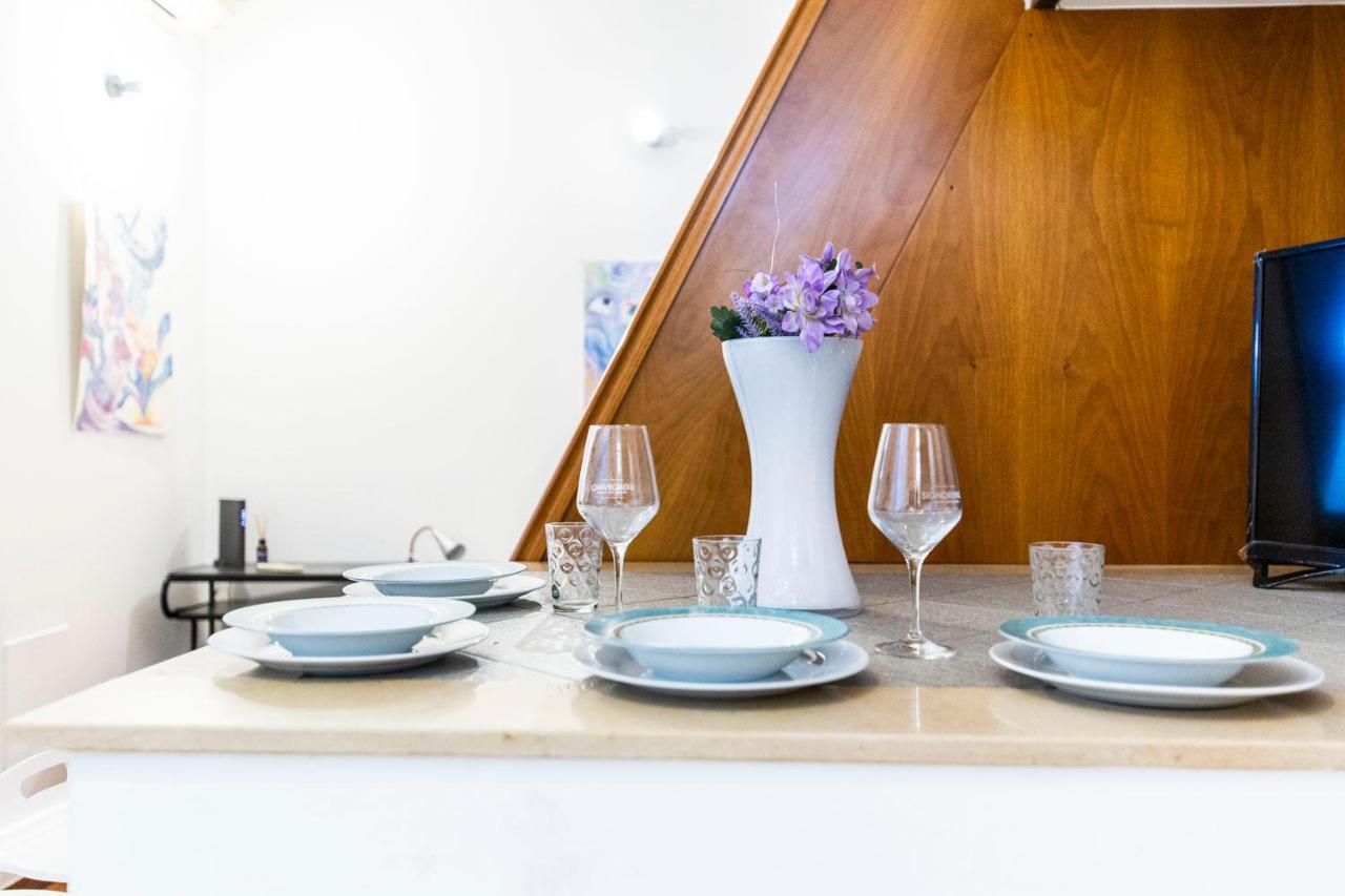 Extensive Terrace Navigli Toy Artistic Apartment Milano Exterior foto